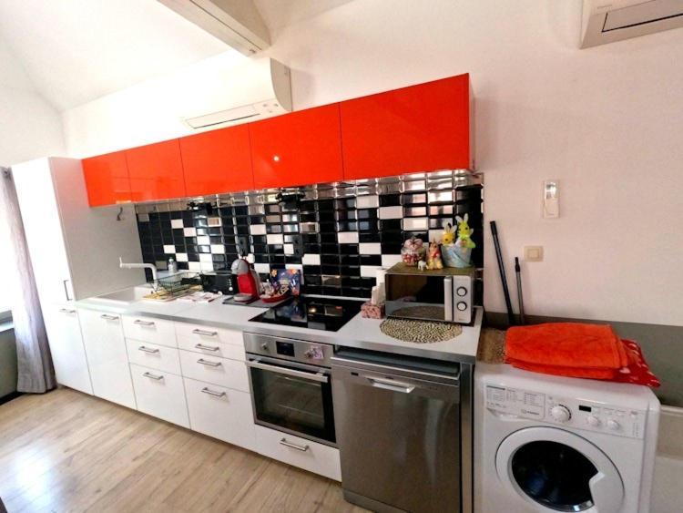 Appartements De Charme Dadou Mons Belgium Exterior photo